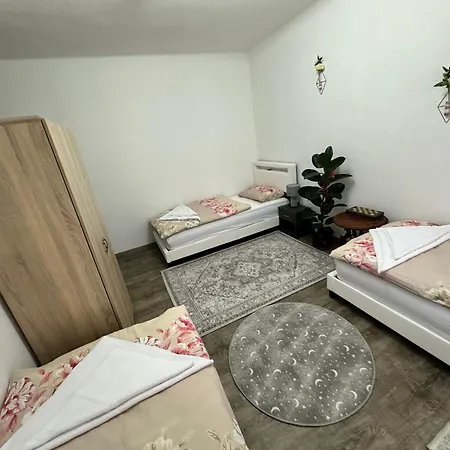 Easy منزل للإقامة *